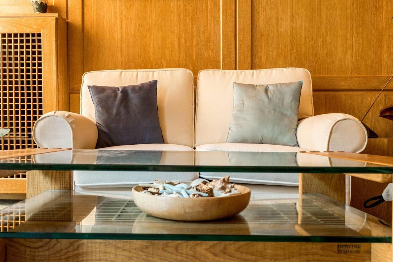 Joivy Charming Apt With Terrace In The Very Heart Of Milano Exterior foto